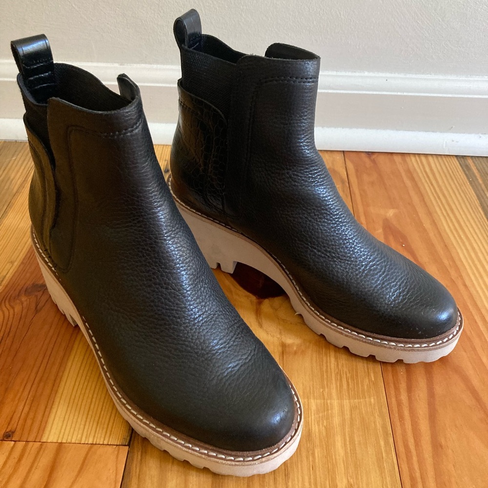 Dolce Vita size 7 black leather boots